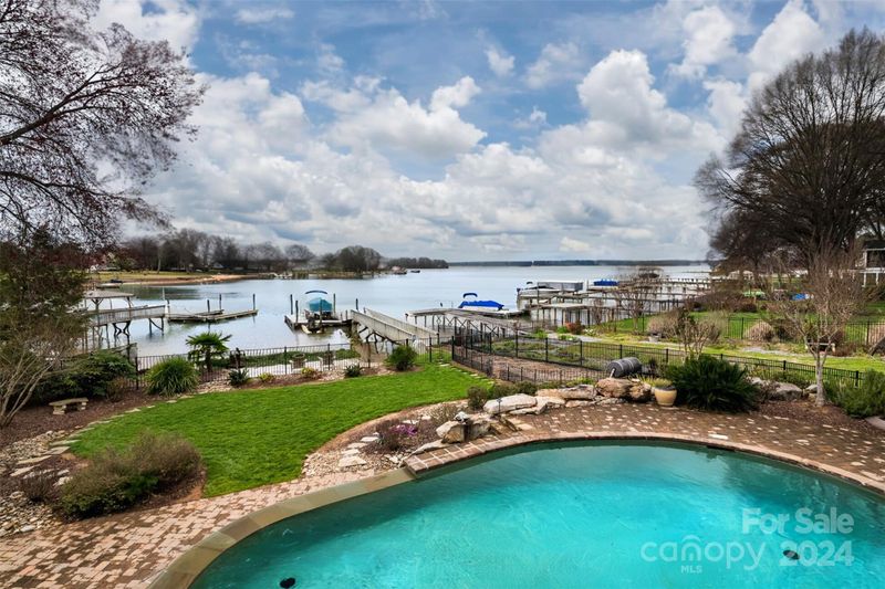 20417 Island Forest Dr, Cornelius, NC 28031