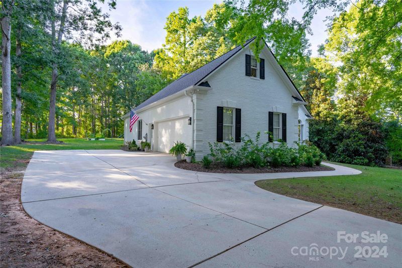 6762 Fox Ridge Cir, Davidson, NC 28036
