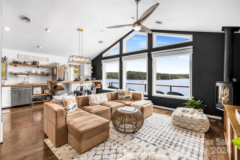 8799 Popular Ln, Sherrills Ford, NC 28673
