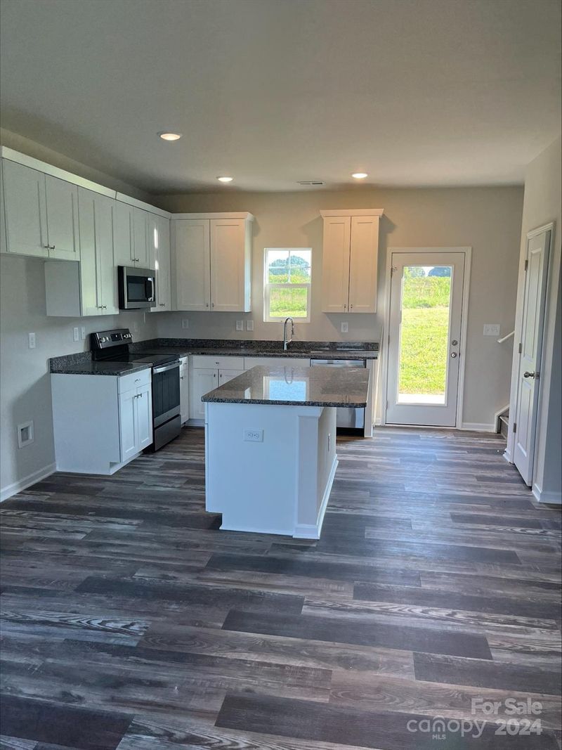 1536 Null Rd, Lincolnton, NC 28092