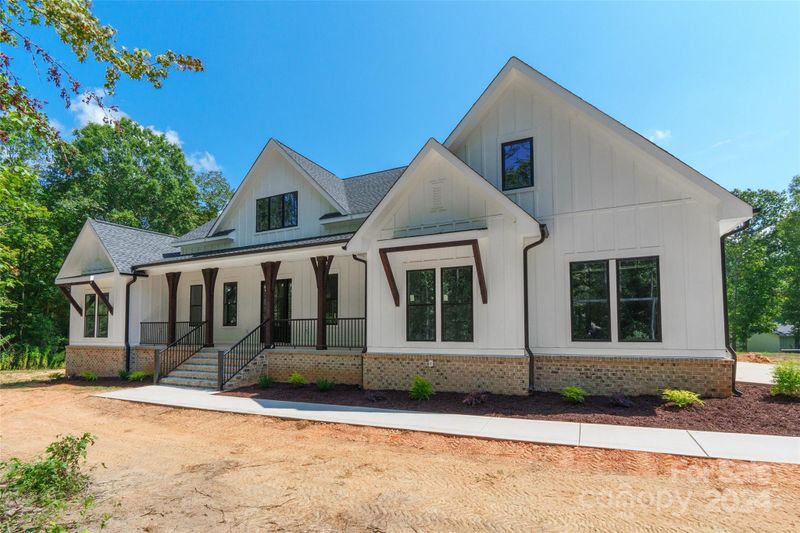 7015 Hannon Ln, Lancaster, SC 29720