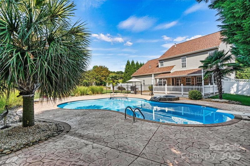 7876 Rebecca Rd, Denver, NC 28037