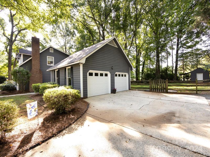 13020 Marlstone Ln, Charlotte, NC 28215