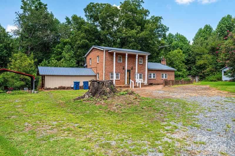 3011 Wesley Chapel Rd, Newton, NC 28658