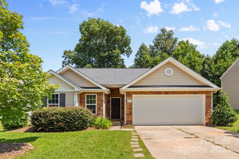 715 Ferrell Ave, Charlotte, NC 28216