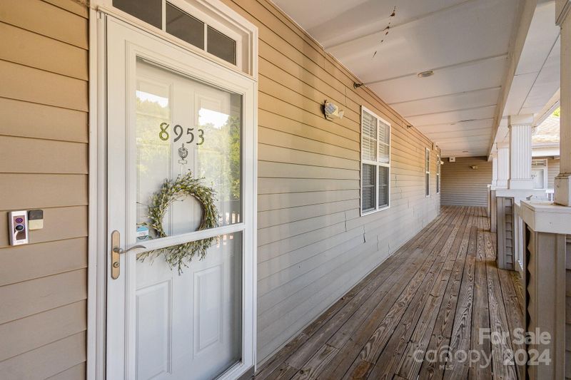 8953 Rosalyn Glen Rd, Cornelius, NC 28031