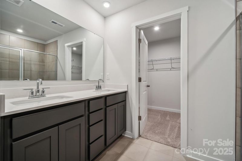 335 Bezelle Ave, York, SC 29745