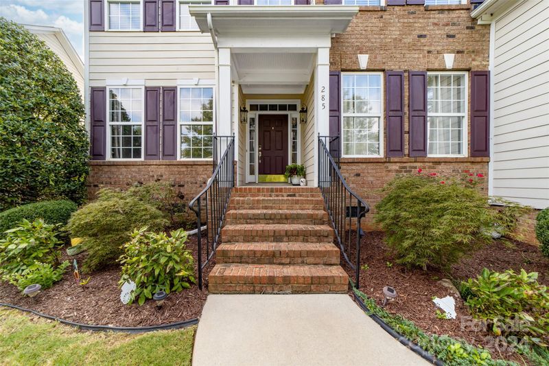 285 Montibello Dr, Mooresville, NC 28117
