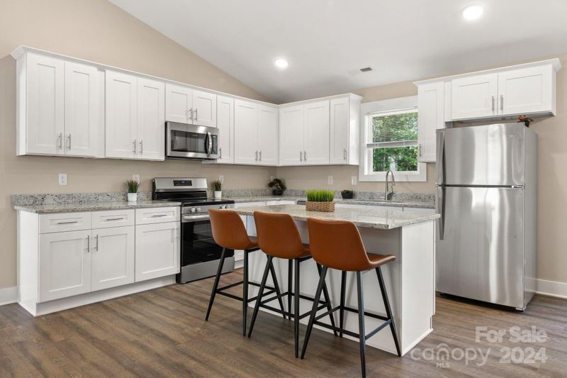 406 Digh St, Gastonia, NC 28052