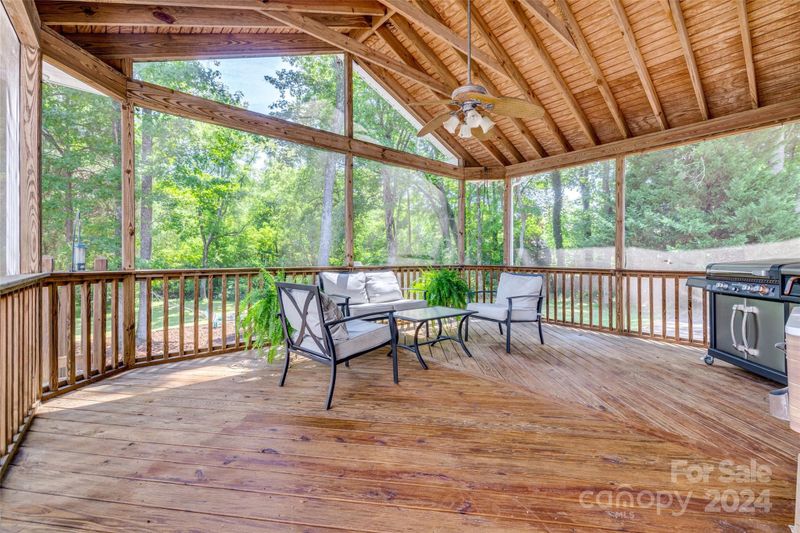 9020 Sutherland Dr, Huntersville, NC 28078