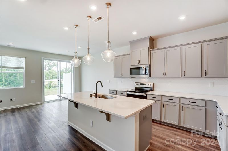 14950 Tamarack Dr, Charlotte, NC 28278