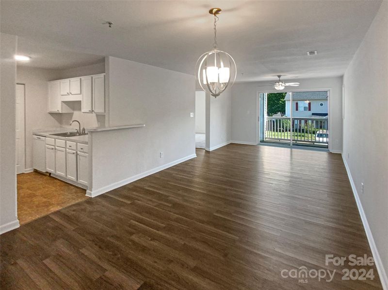 4432 Eaves Ln, Charlotte, NC 28215