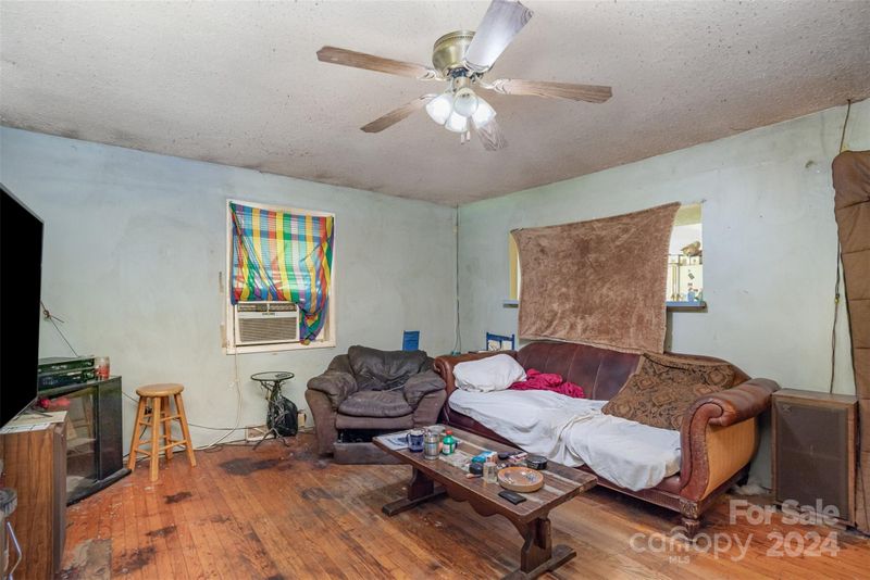 5602 Lewis Rd, Gastonia, NC 28052