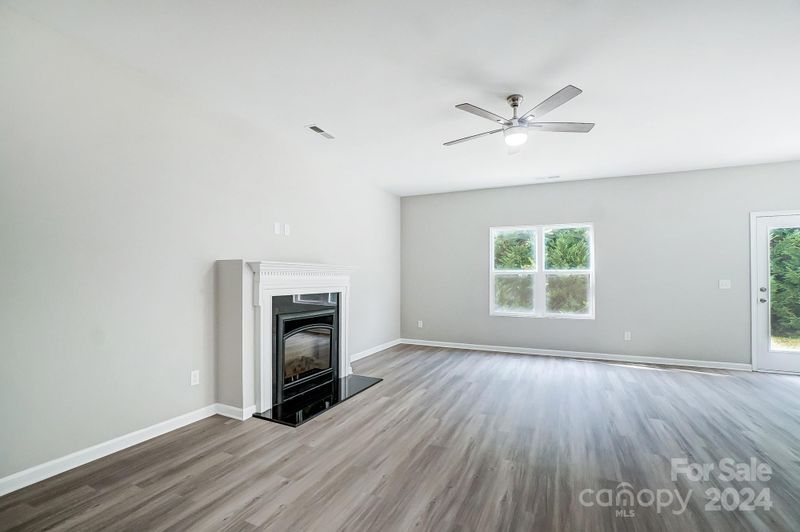 14303 Evening Flight Ln, Charlotte, NC 28262