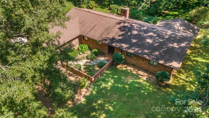 10703 Chestnut Hill Dr, Matthews, NC 28105