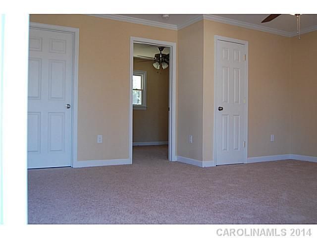 206 Tomberlin Rd, Mount Holly, NC 28120