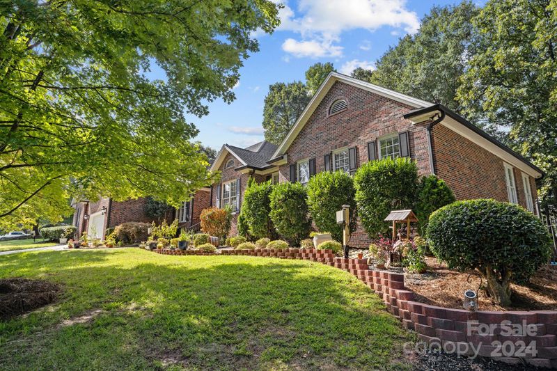 904 Toncin Ave, Bessemer City, NC 28016