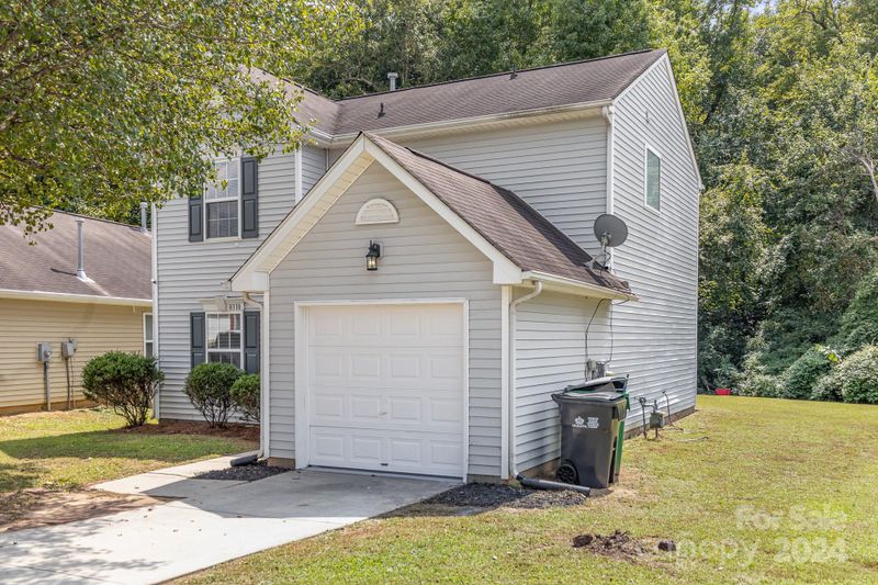 8310 Wallace Glen Dr, Charlotte, NC 28212