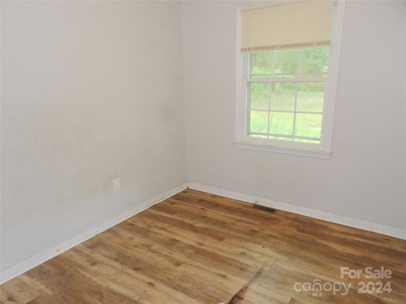 609 N Market St, Lancaster, SC 29720