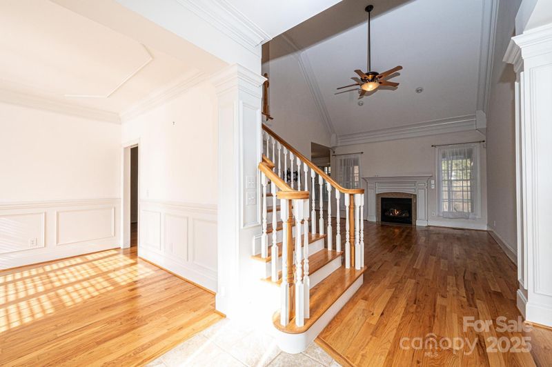6331 Dwayne Starnes Dr, Hickory, NC 28602