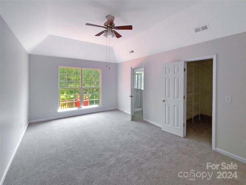 5617 Davis Ridge Dr, Charlotte, NC 28269