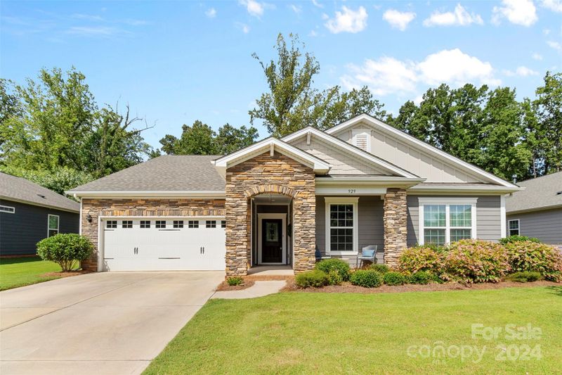929 Mayapple Way, Belmont, NC 28012