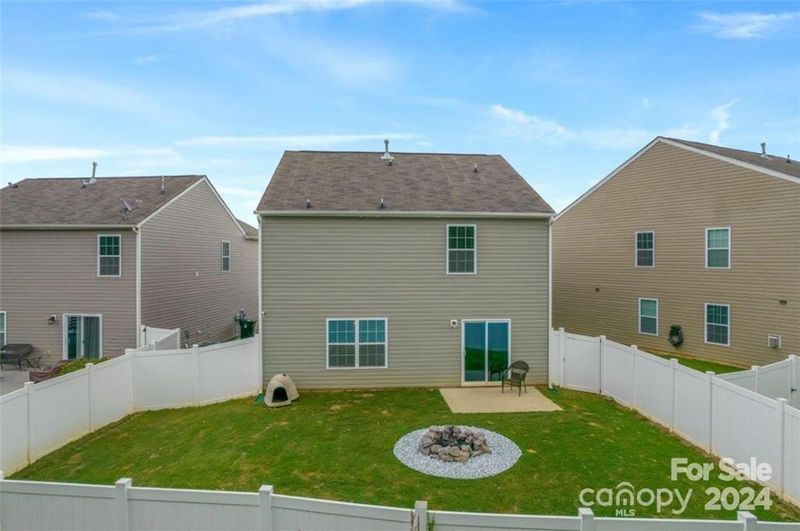 4292 Long Arrow Dr, Concord, NC 28025