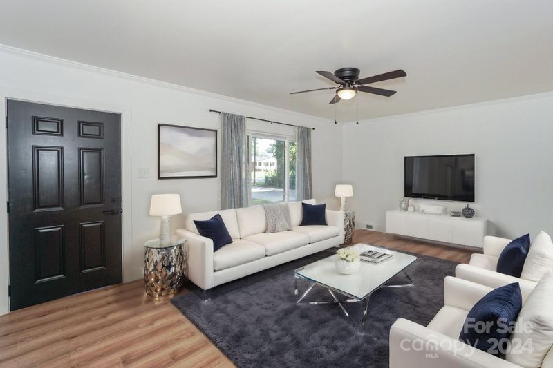 7105 Whitside Ln, Charlotte, NC 28214