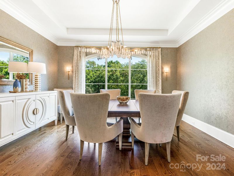 5201 Carmel Park Dr, Charlotte, NC 28226