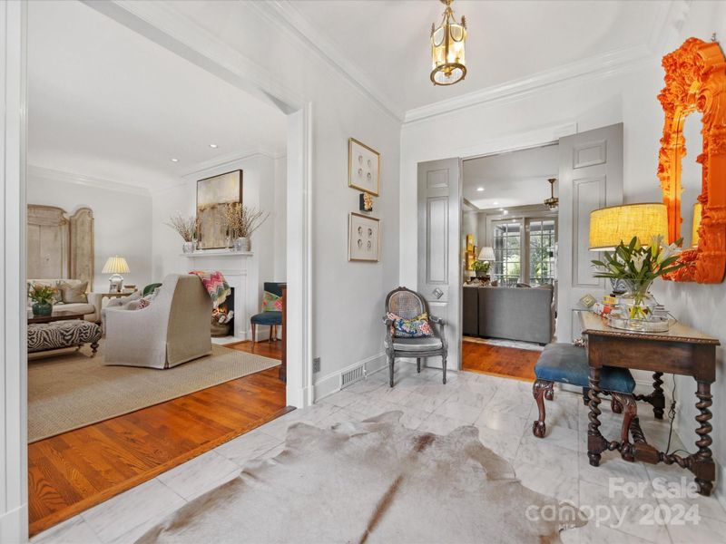 2407 Warburton Rd, Charlotte, NC 28211
