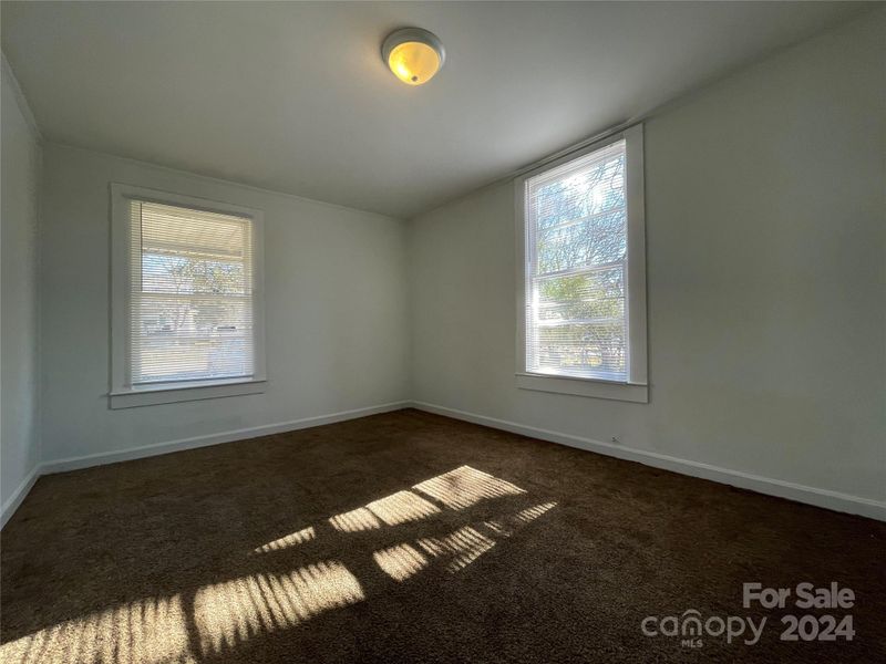 321 N Poplar St, Gastonia, NC 28054