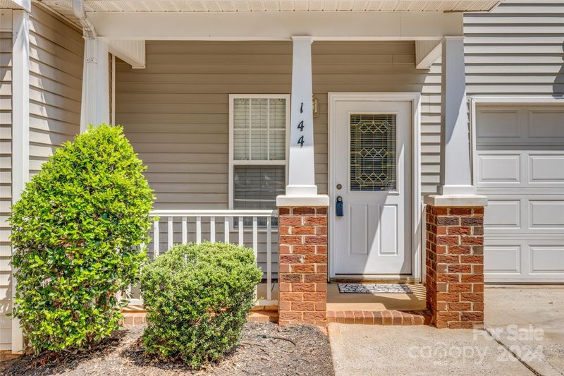 144 Deep Gap Ct, Charlotte, NC 28217