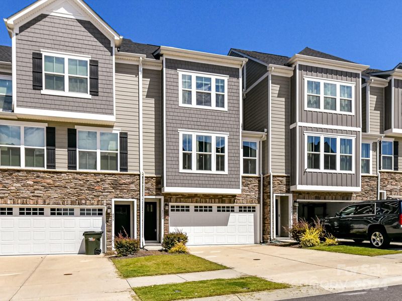 657 Crudent Rd, Tega Cay, SC 29708