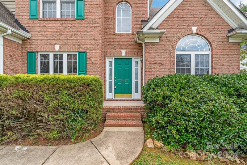 2526 Adonis Ct, Charlotte, NC 28213