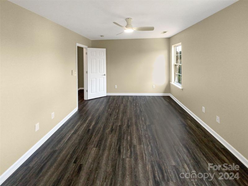 764 Sir Raleigh Dr, Concord, NC 28025