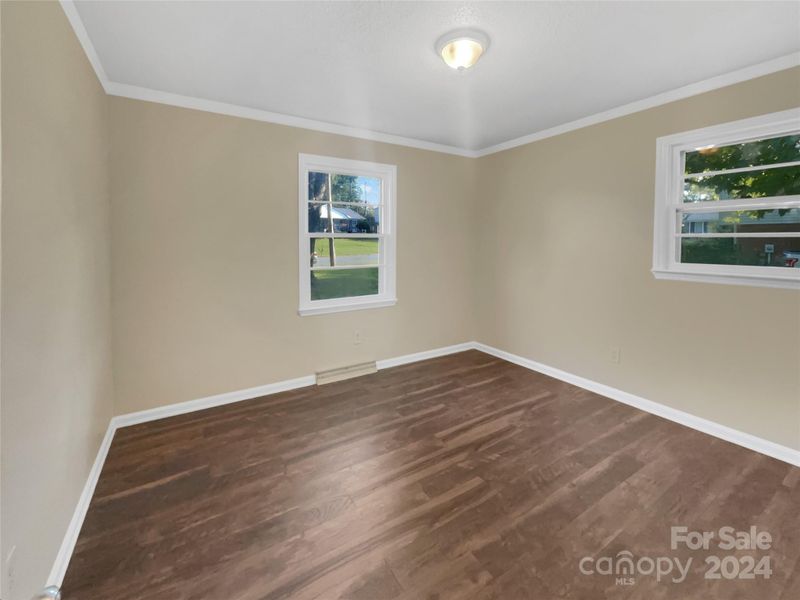 1525 Vanderlip Dr, Gastonia, NC 28052