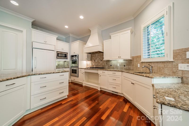 905 Arborfield Dr, Matthews, NC 28105