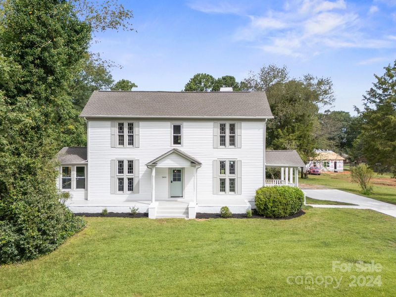 2400 Redbud Dr, Gastonia, NC 28056