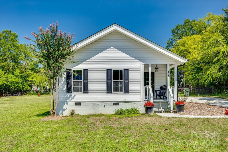 102 Stanton St, Clover, SC 29710