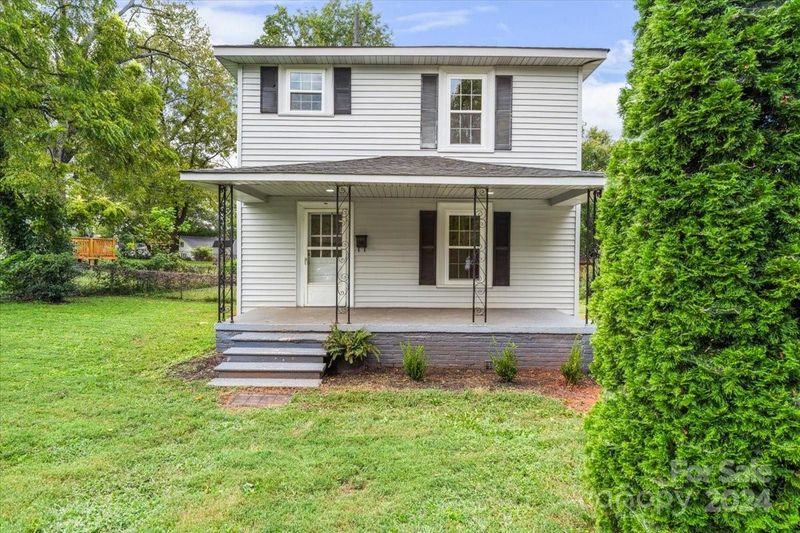 101 Adrian St, Mount Holly, NC 28120