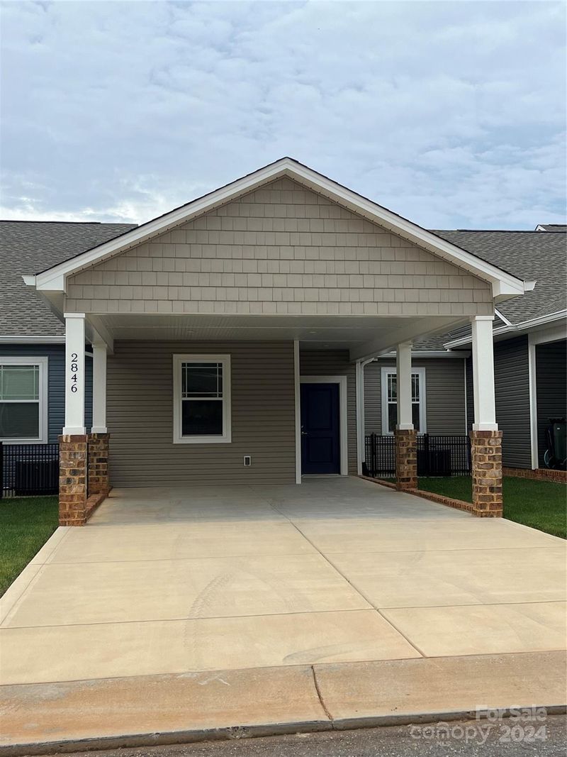 2846 15th Avenue Pl SE, Hickory, NC 28602
