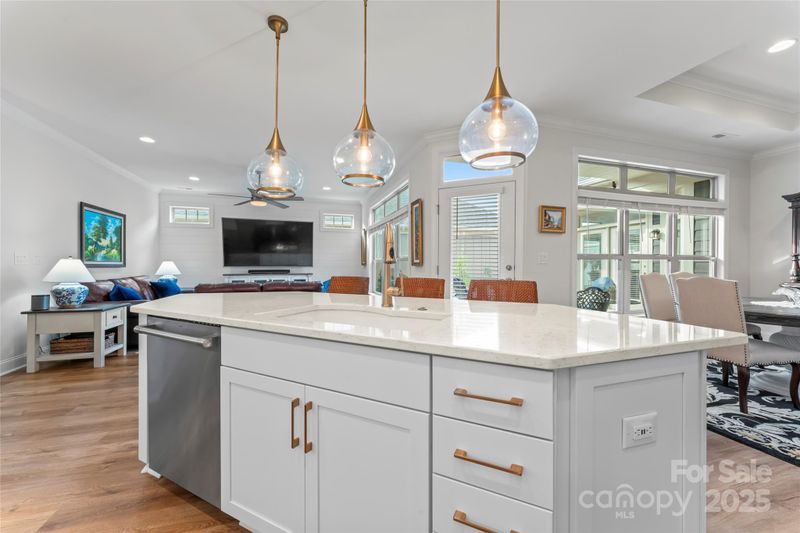 1353 Millview Ln, Matthews, NC 28104
