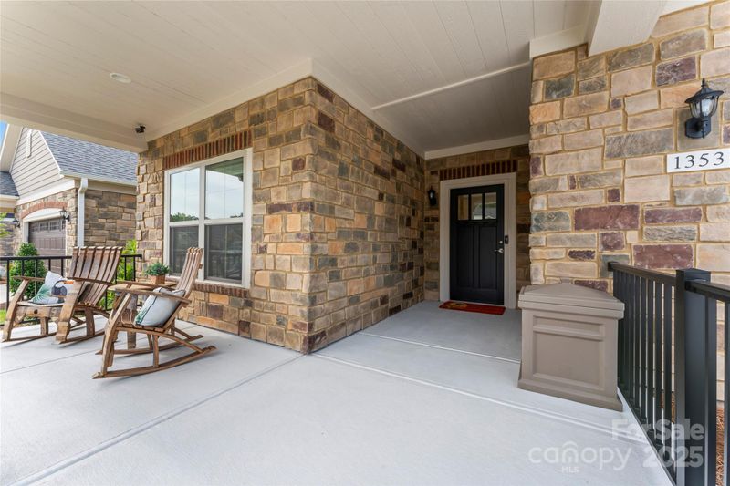 1353 Millview Ln, Matthews, NC 28104