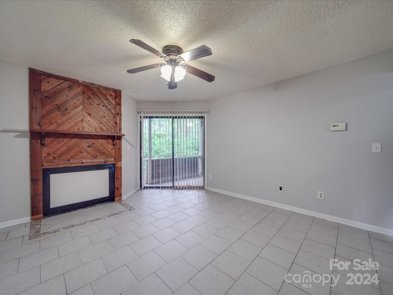 4616 Sharon Chase Dr #B, Charlotte, NC 28215