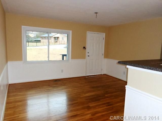 2360 Vinton Dr, Dallas, NC 28034
