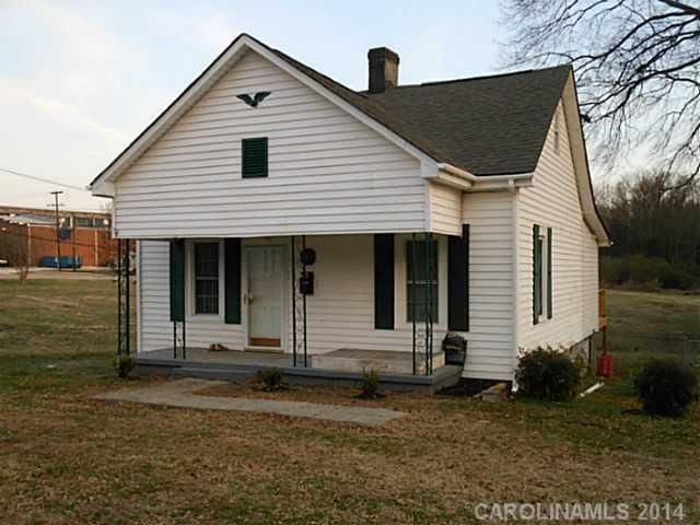 111 Smith St, Clover, SC 29710