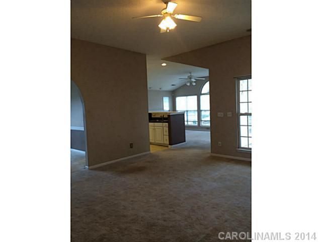 2722 Hartley Hills Dr, Charlotte, NC 28213