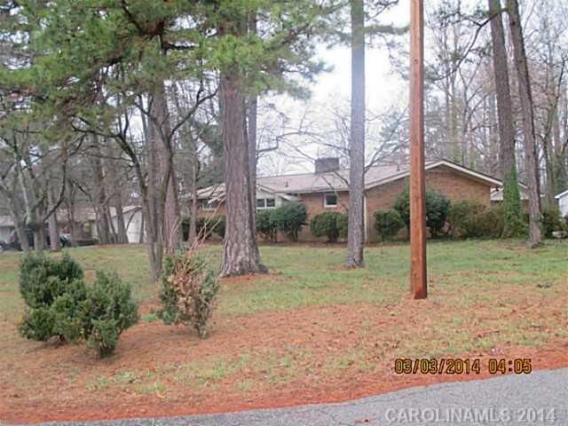 200 Odell Dr, Kannapolis, NC 28083
