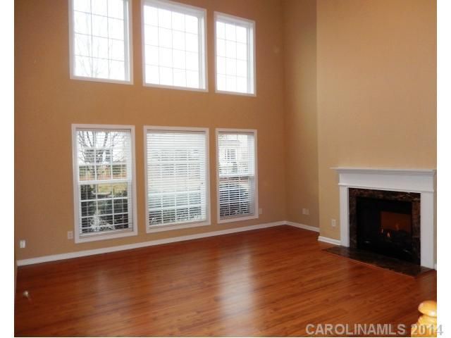 10155 Barrands Ln, Charlotte, NC 28278