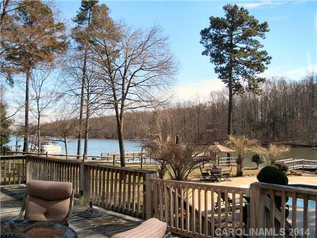 2101 Willow Cove Ln, Denver, NC 28037